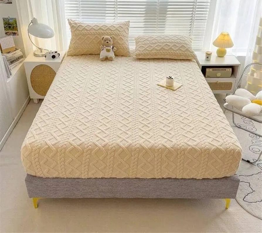 3-Piece Geometric Mattress Protector Set